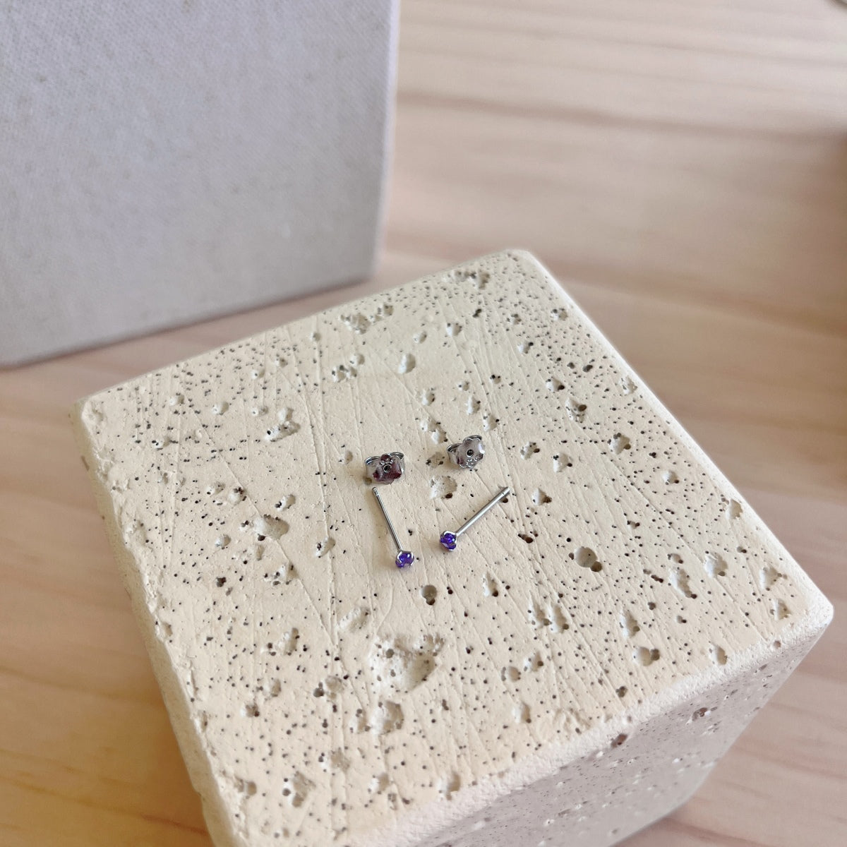 [AuraEcho]Delicate Solitaire Earrings