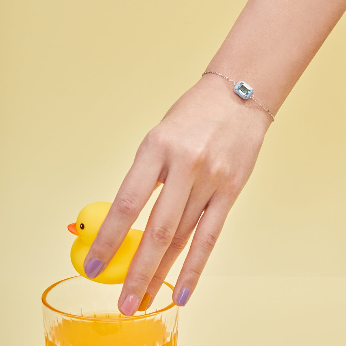 [AuraEcho]2.0 Carat Sparkling Colorful Emerald Cut Daily Bracelet