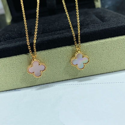 [AuraEcho]CLOVER 15MM PINK MOTHER-OF-PEARL SINGLE FLOWER NECKLACE