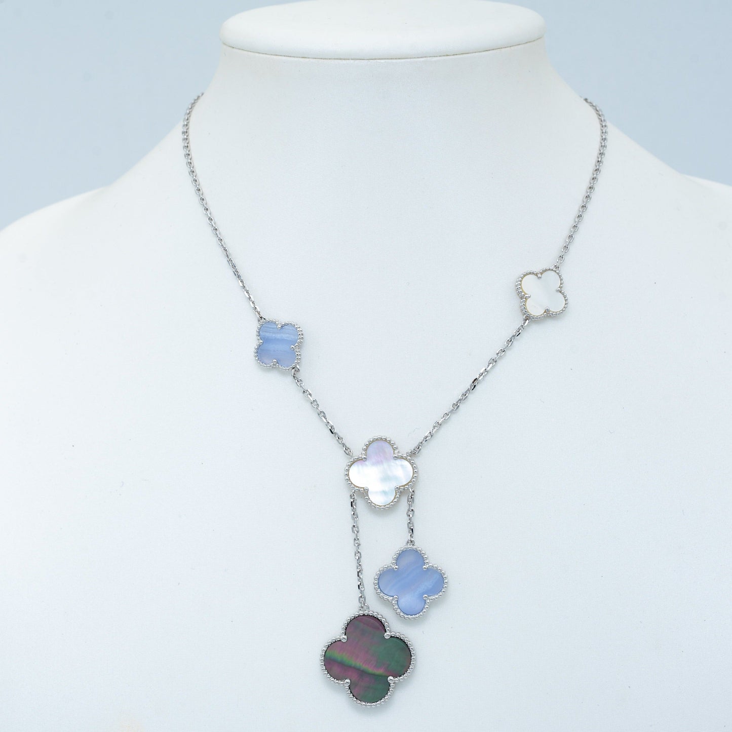 [AuraEcho]CLOVER MOP CHALCEDONY NECKLACE SILVER 6 MOTIF